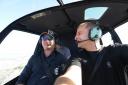 Pilot und Fluggast sind zufrieden. Schließlich ga b es keinen Verlust zu beklagen. Anders als bei Condor!